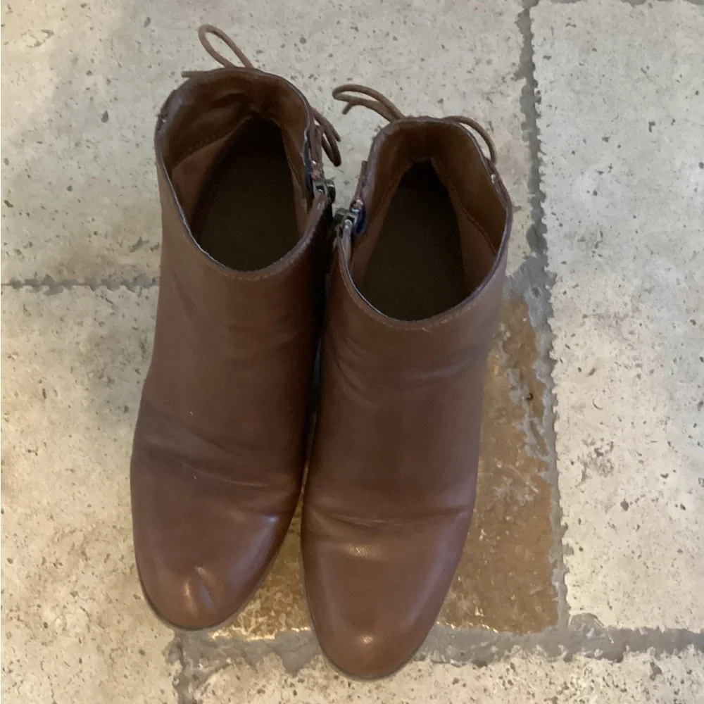 Bamboo ankle heeled booties-side zip-back tie-SZ 9